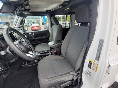 2025 Jeep Wrangler 4-Door Sahara 4x4