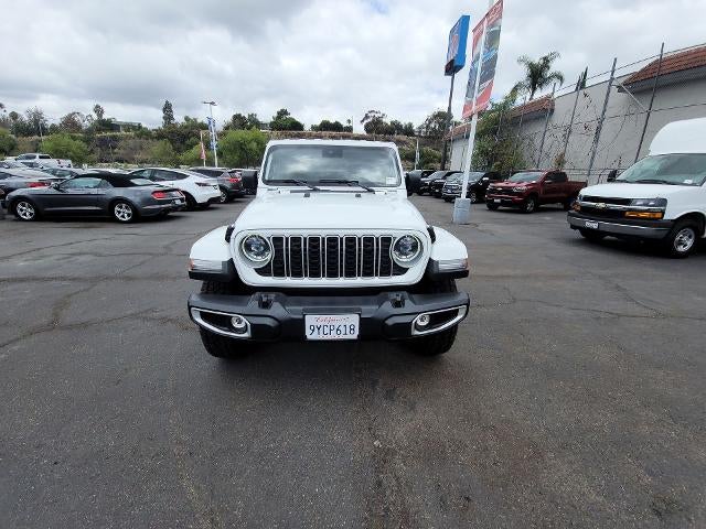 2025 Jeep Wrangler 4-Door Sahara 4x4