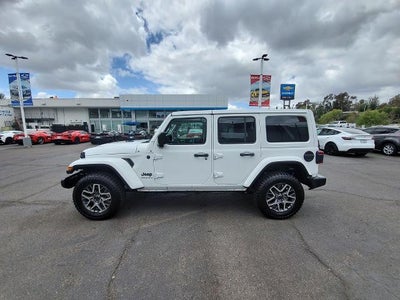 2025 Jeep Wrangler 4-Door Sahara 4x4