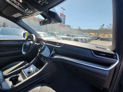 2025 Jeep Grand Cherokee L Altitude X 4x2
