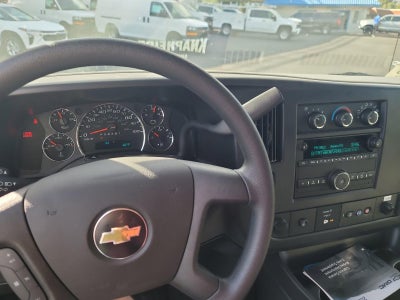 2025 Chevrolet Express Cutaway 3500 1WT