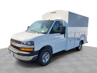 2026 Chevrolet Express Cutaway 3500 1WT