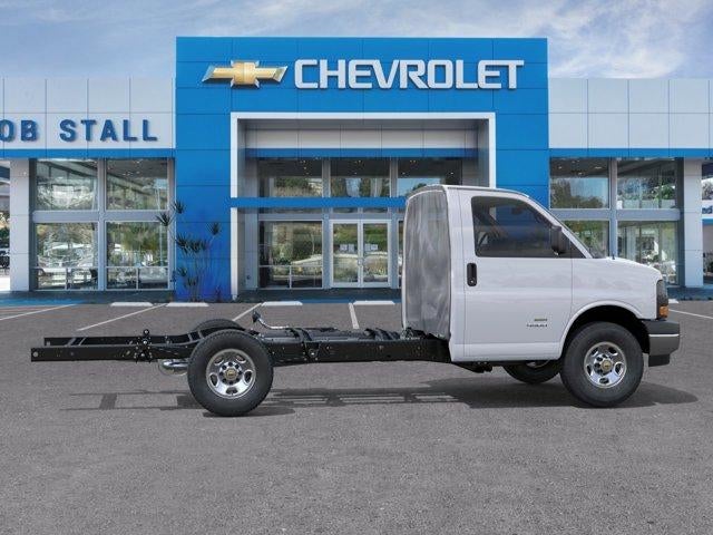 2026 Chevrolet Express Cutaway 3500 1WT