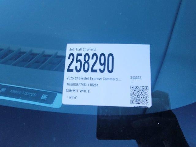 2025 Chevrolet Express Cutaway 3500 1WT