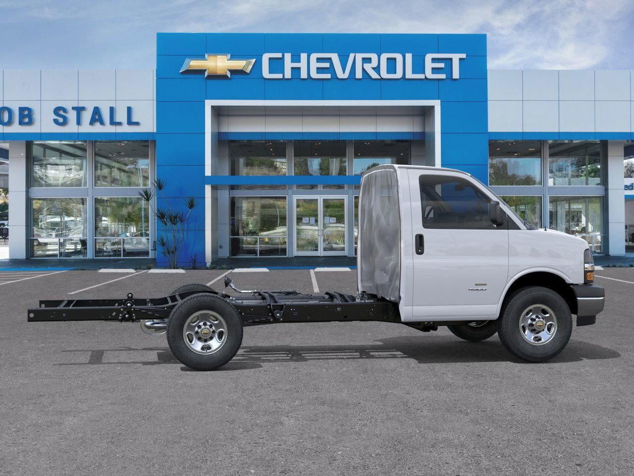 2025 Chevrolet Express Cutaway 3500 1WT