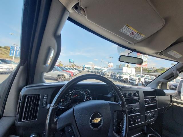 2022 Chevrolet Express Cutaway 3500 Work Van