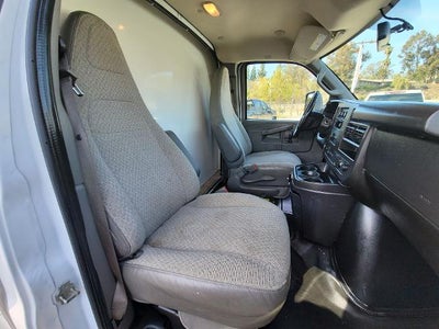 2022 Chevrolet Express Cutaway 3500 Work Van