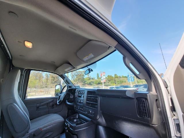 2022 Chevrolet Express Cutaway 3500 Work Van