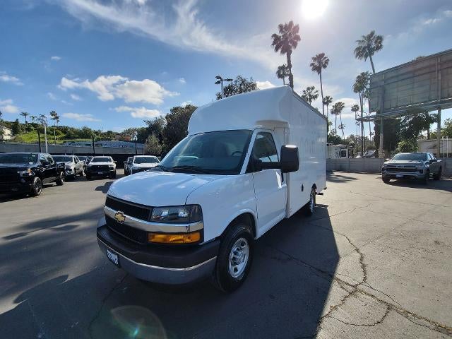 2022 Chevrolet Express Cutaway 3500 Work Van