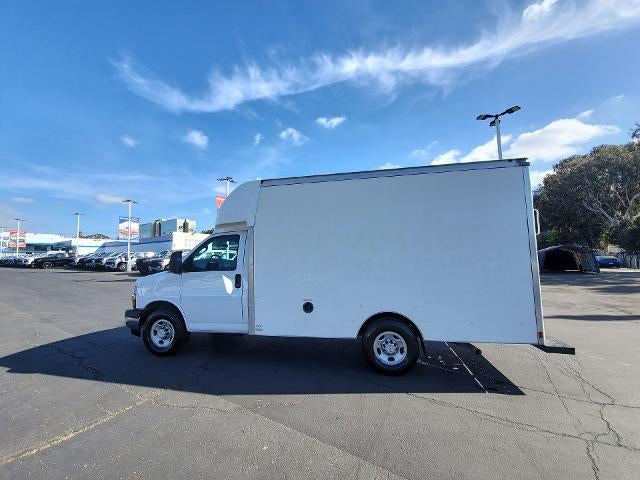 2022 Chevrolet Express Cutaway 3500 Work Van