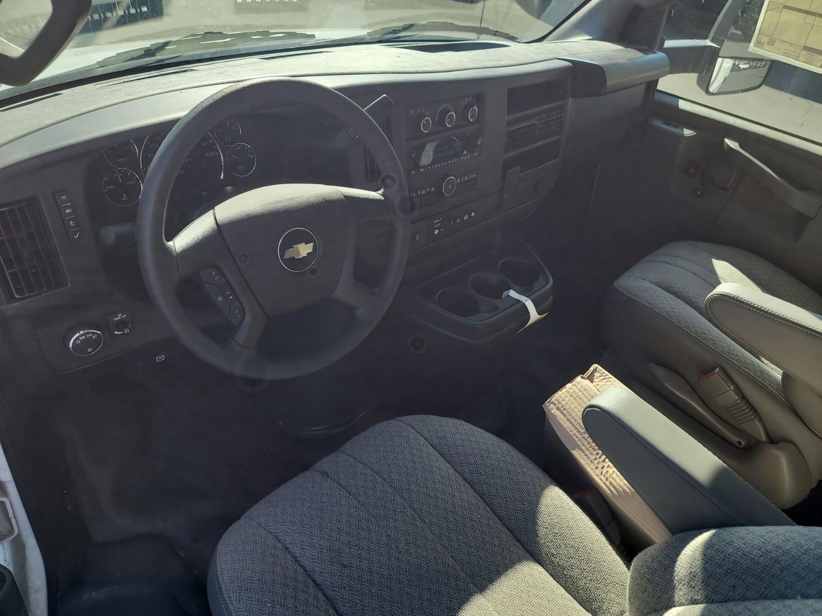 2024 Chevrolet Express Cutaway 3500 1WT