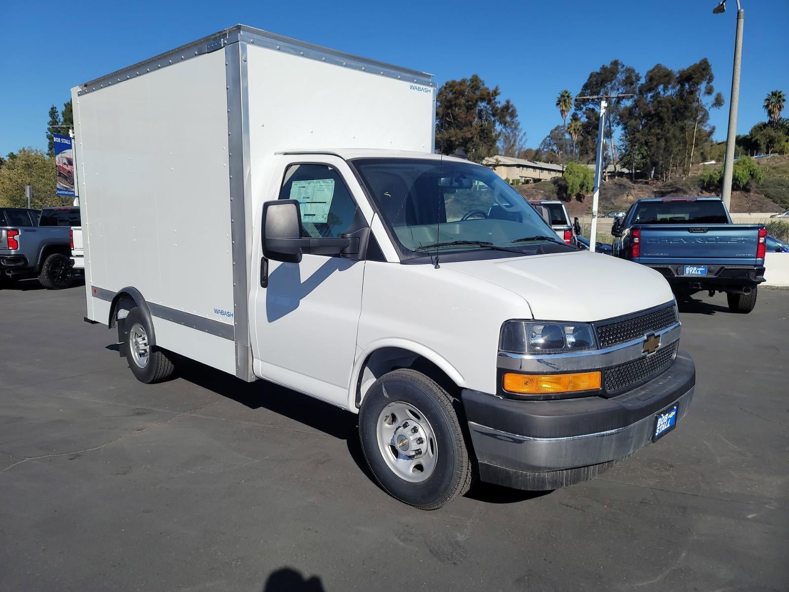 2024 Chevrolet Express Cutaway 3500 1WT