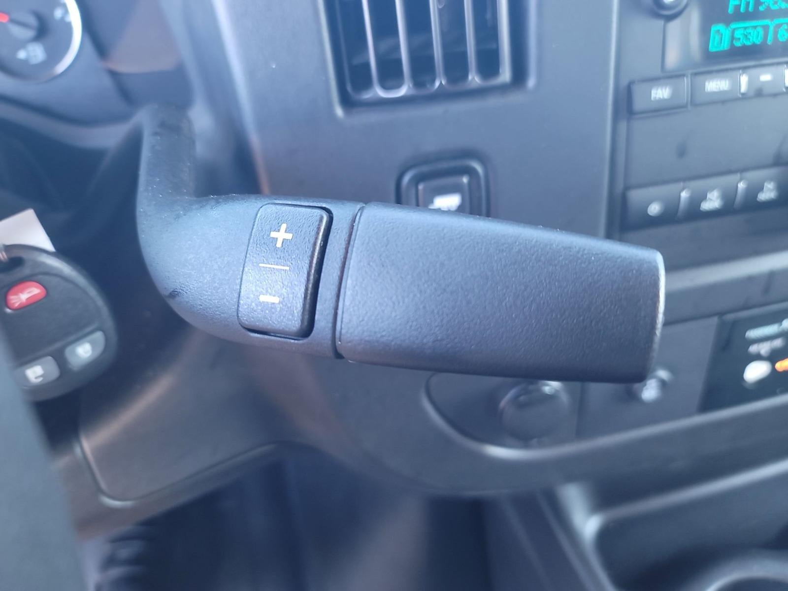 2024 Chevrolet Express Cutaway 3500 1WT