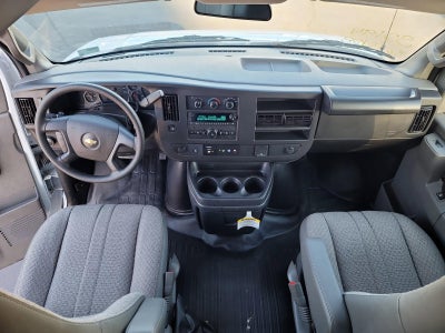 2024 Chevrolet Express Cutaway 3500 1WT