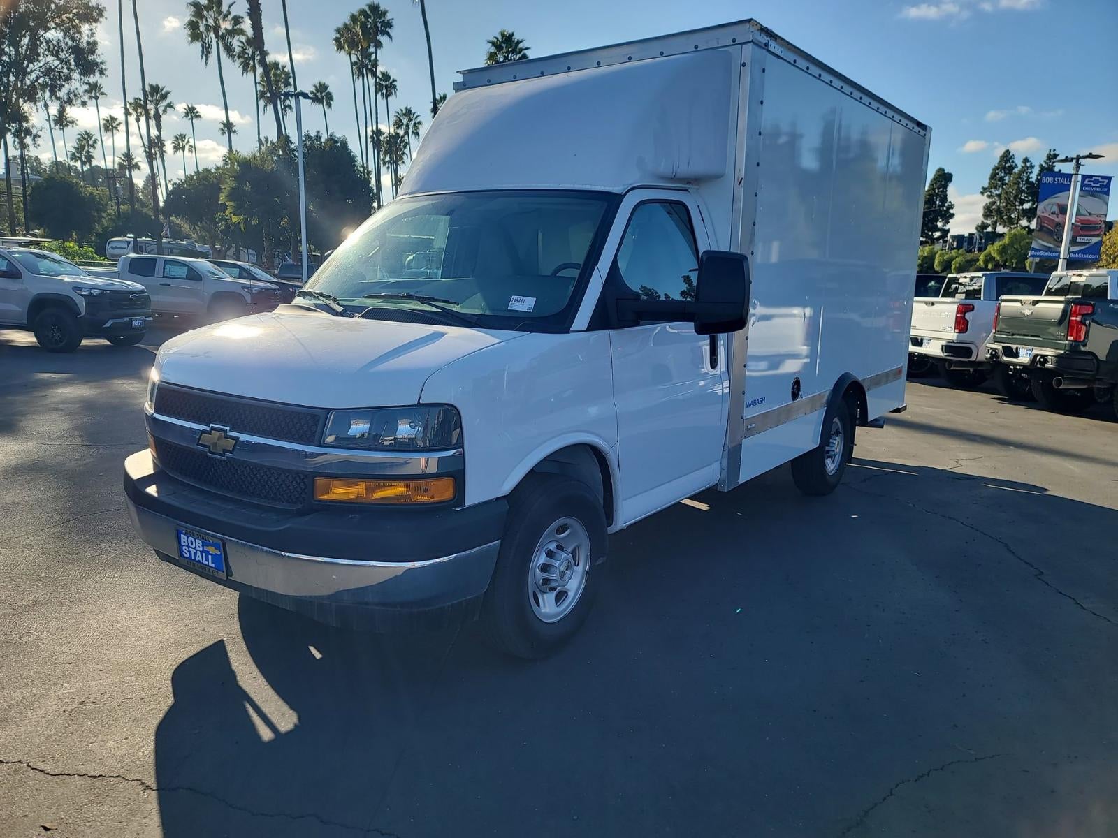 2024 Chevrolet Express Cutaway 3500 1WT