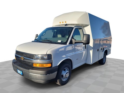 2025 Chevrolet Express Cutaway 3500 1WT
