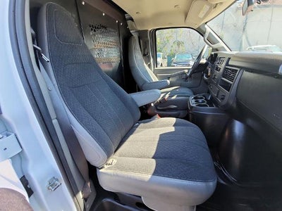 2025 Chevrolet Express Cargo WT
