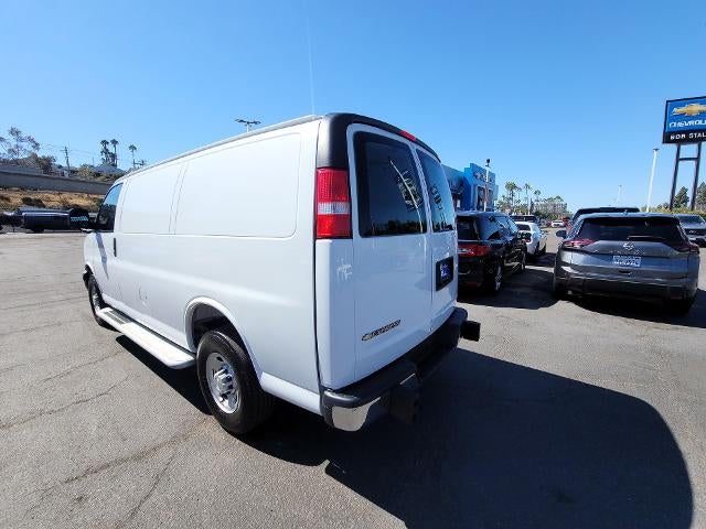 2025 Chevrolet Express Cargo WT