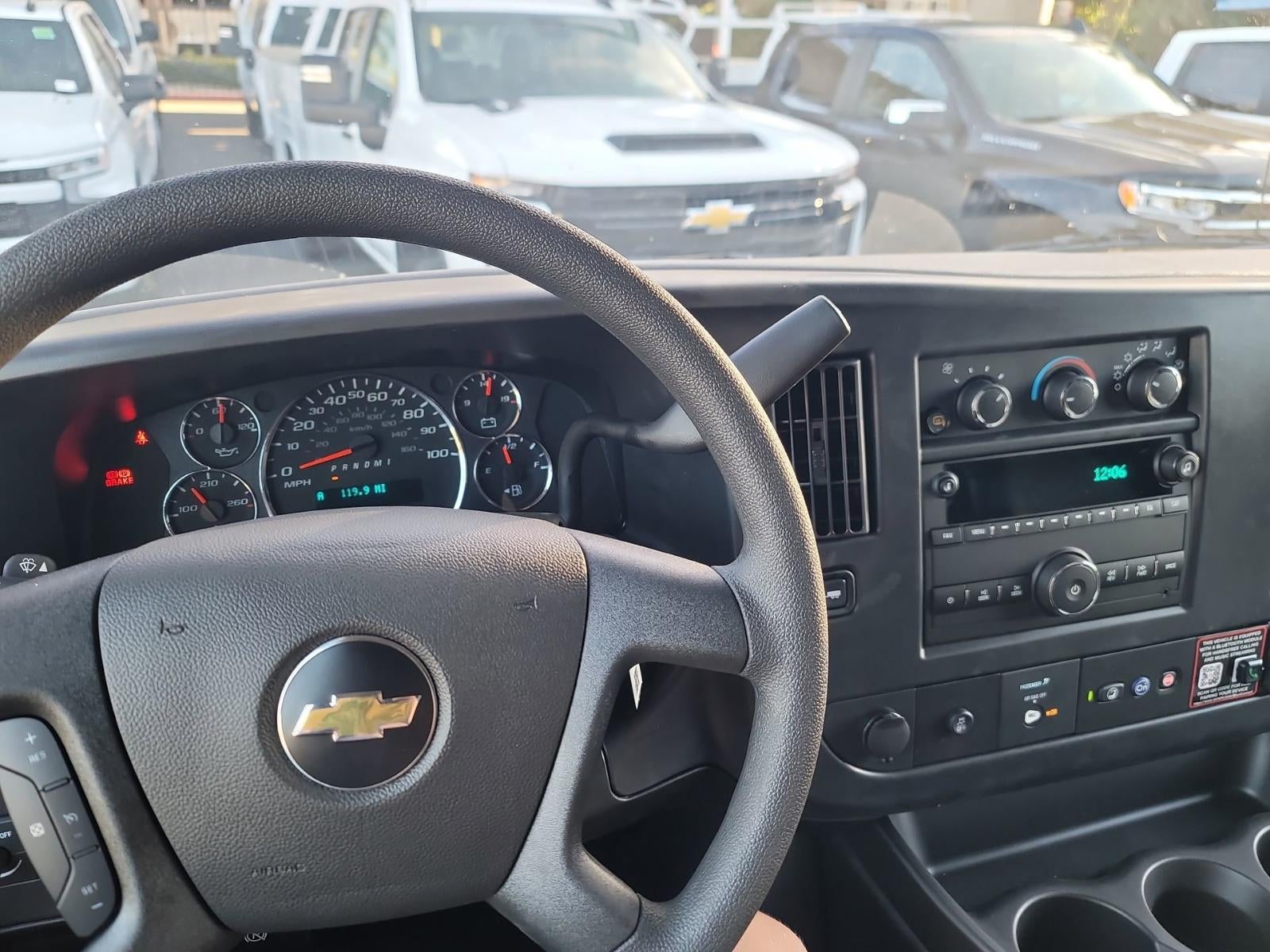 2025 Chevrolet Express Cargo 2500 WT