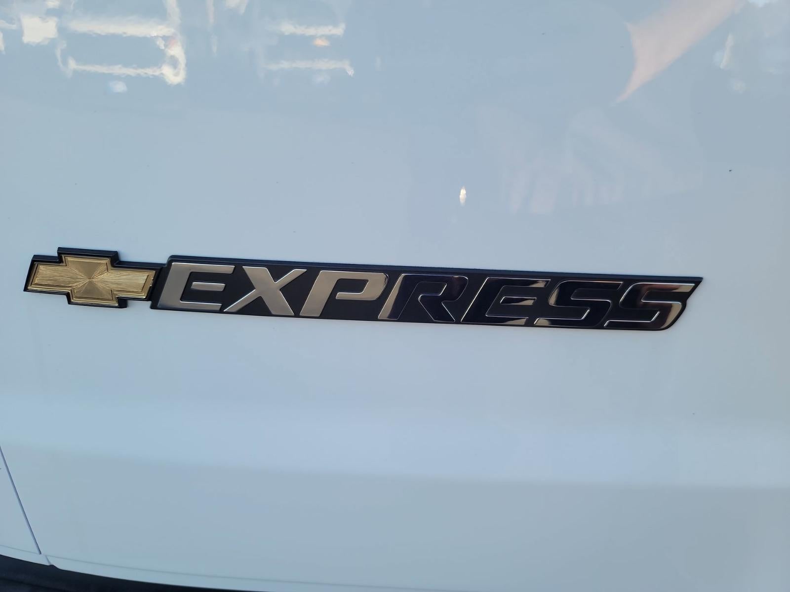 2025 Chevrolet Express Cargo 2500 WT