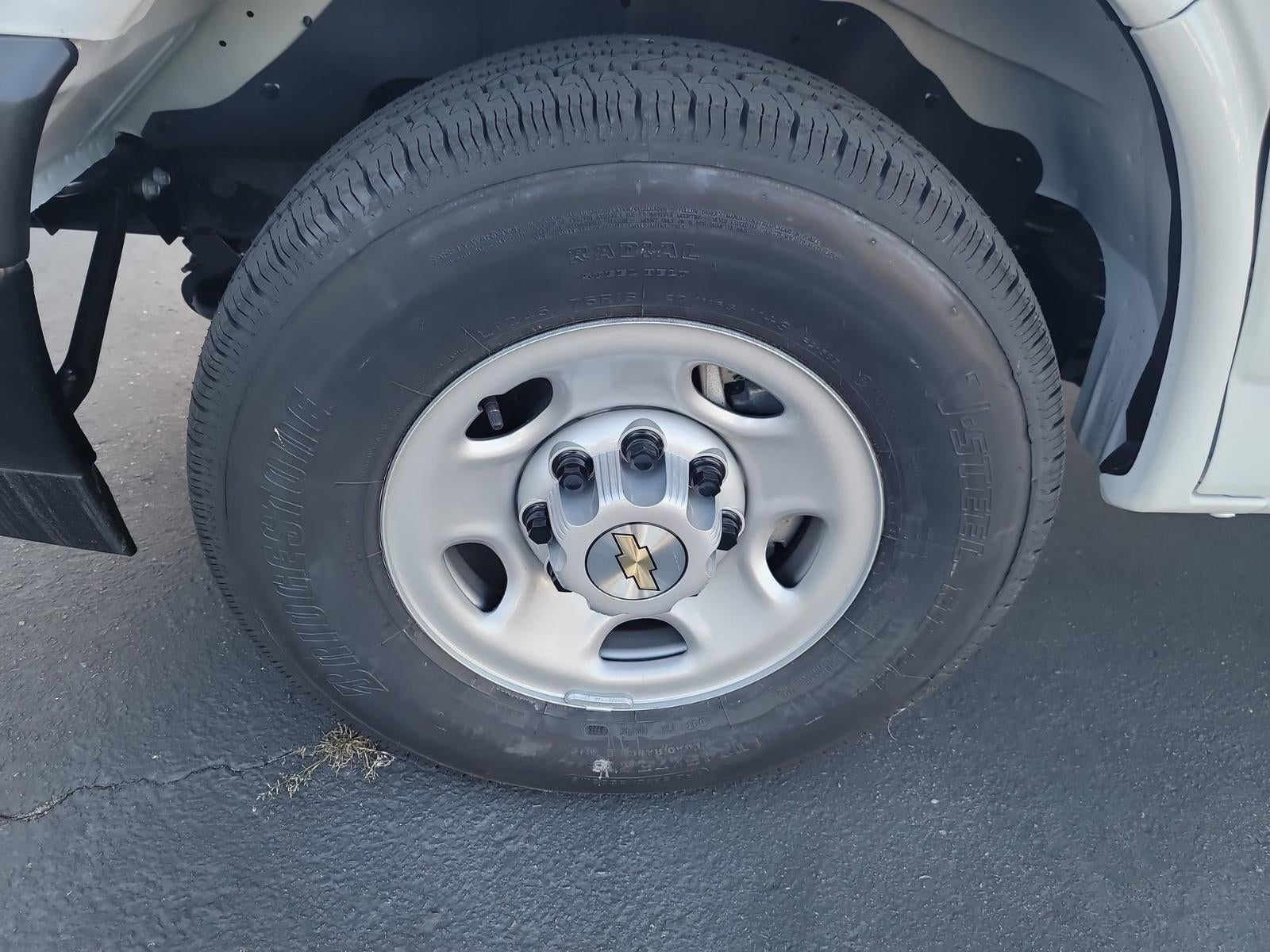 2025 Chevrolet Express Cargo 2500 WT