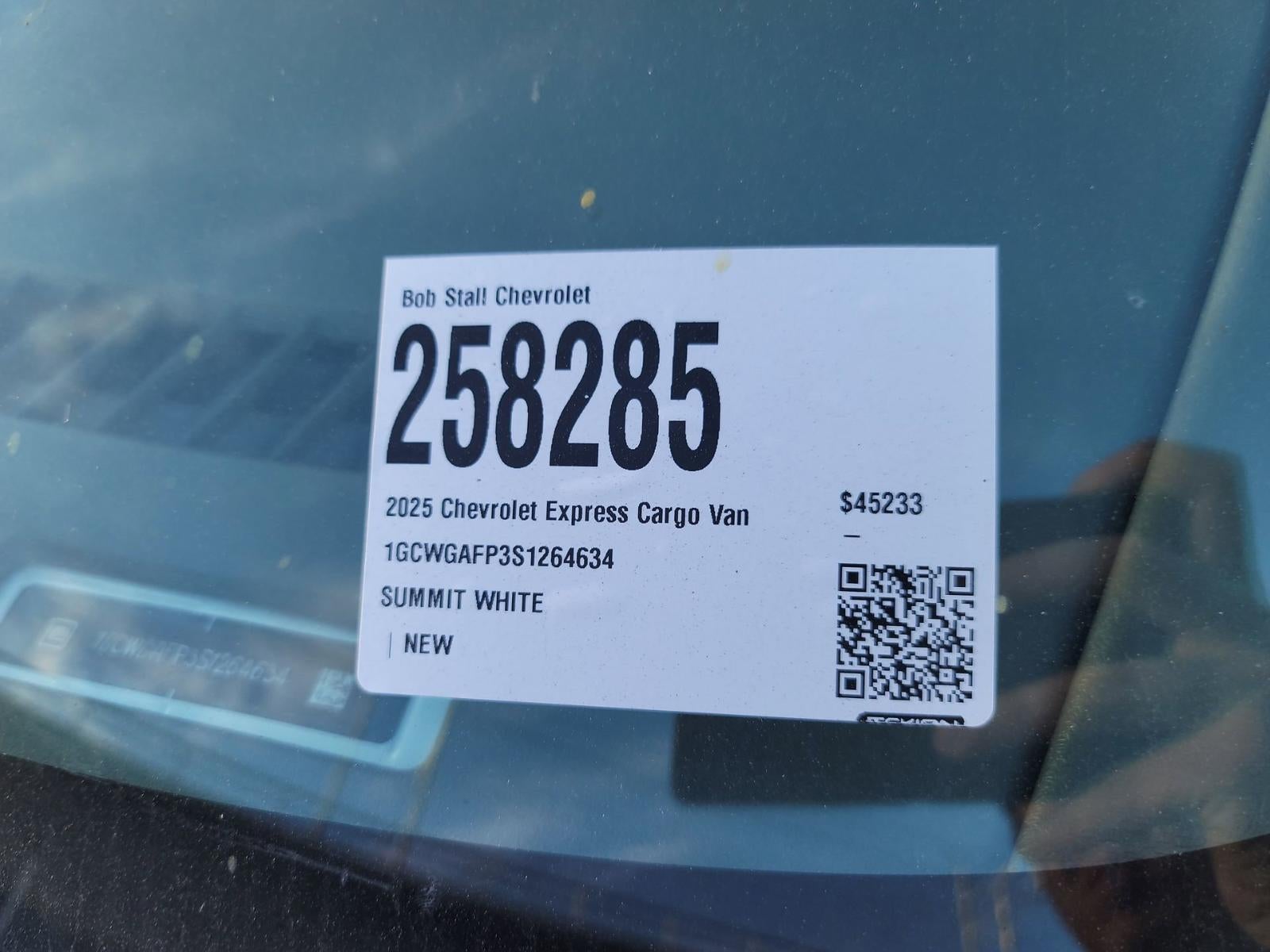 2025 Chevrolet Express Cargo 2500 WT