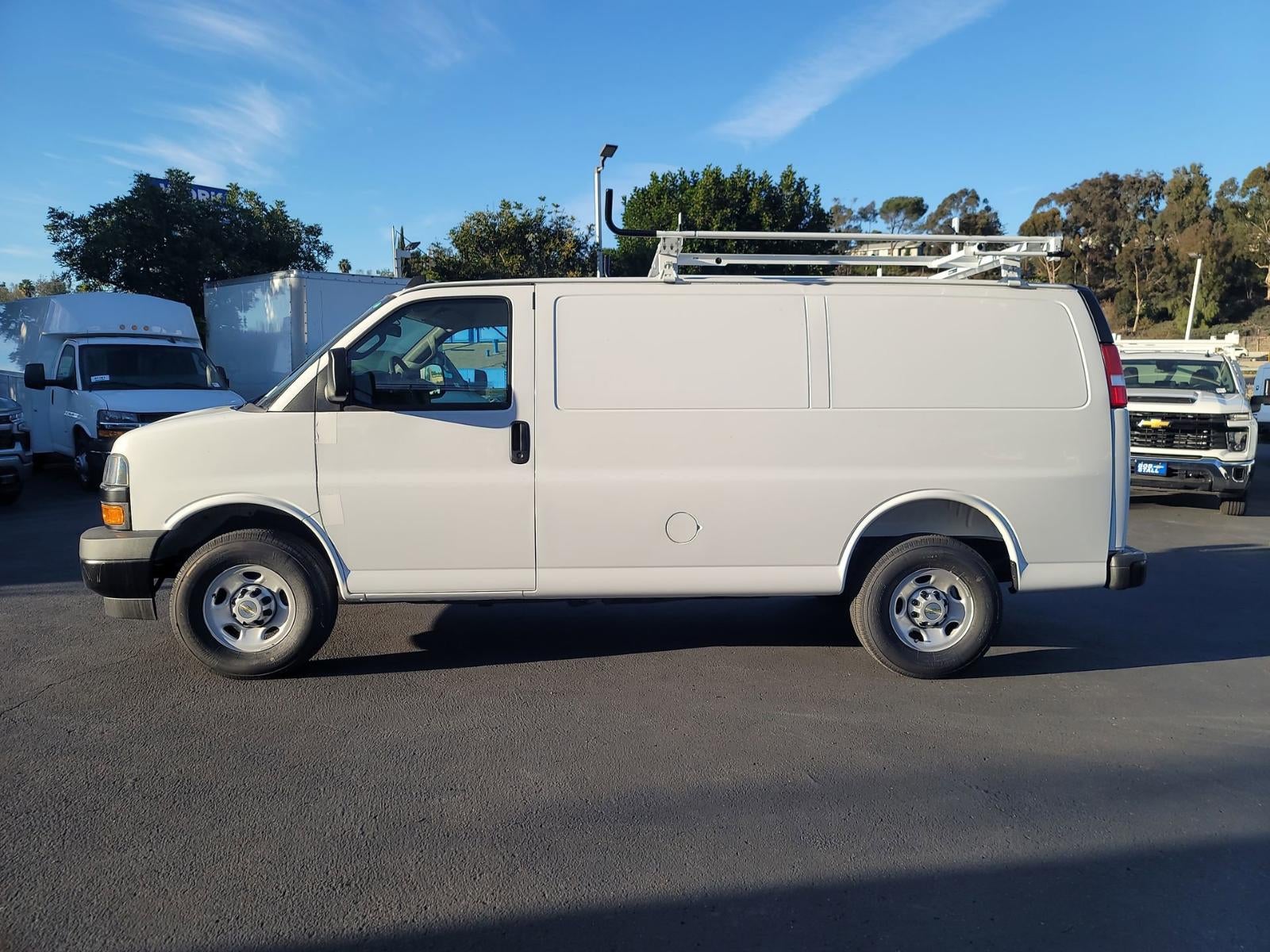 2025 Chevrolet Express Cargo 2500 WT