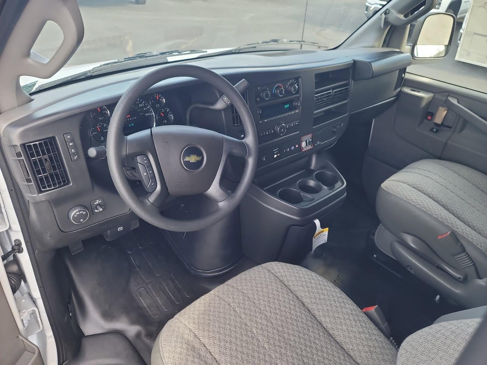 2025 Chevrolet Express Cargo 2500 WT