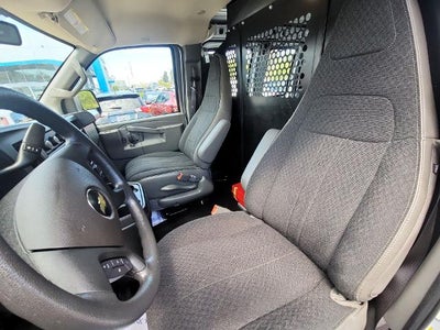 2025 Chevrolet Express Cargo WT
