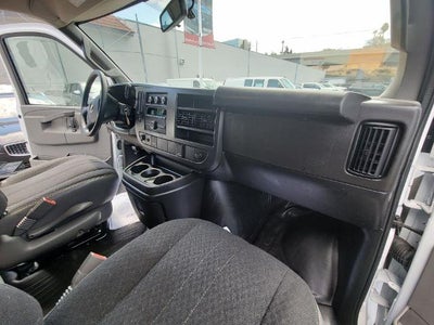 2025 Chevrolet Express Cargo WT