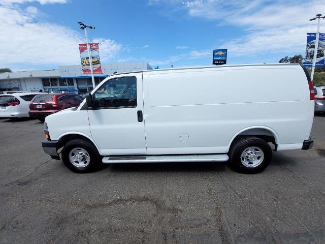 2025 Chevrolet Express Cargo WT