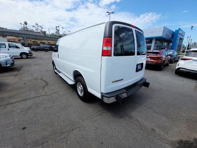 2025 Chevrolet Express Cargo WT
