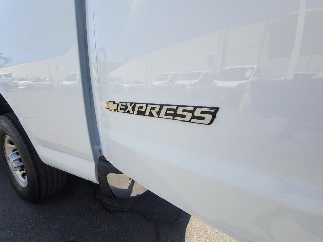 2024 Chevrolet Express Cargo 2500 WT