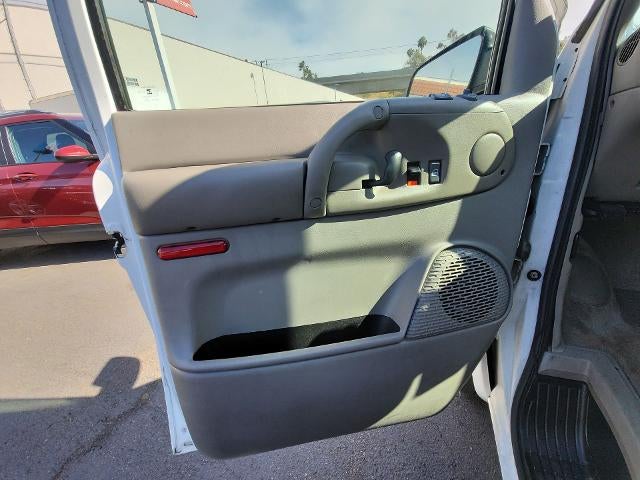 2005 GMC Safari Passenger Ext 111" WB RWD