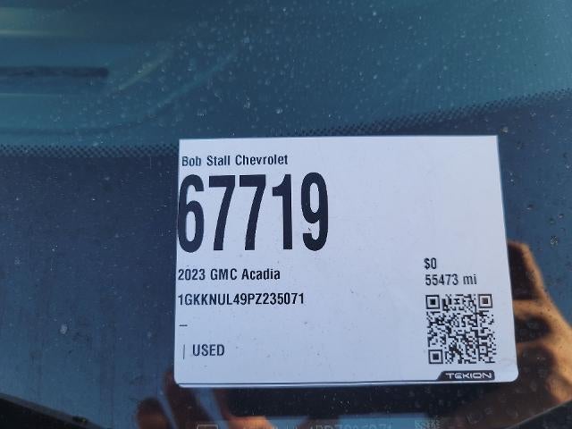 2023 GMC Acadia SLT