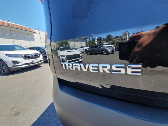 2023 Chevrolet Traverse LS