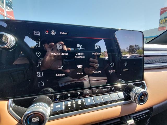 2024 GMC Canyon AT4