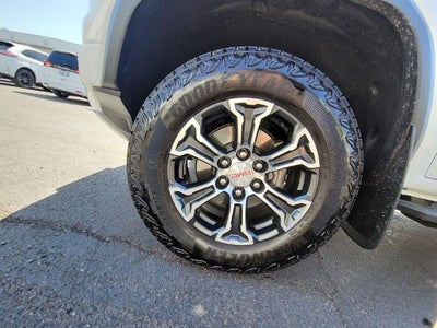 2024 GMC Canyon AT4