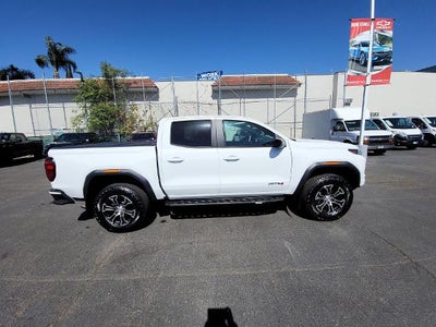 2024 GMC Canyon AT4