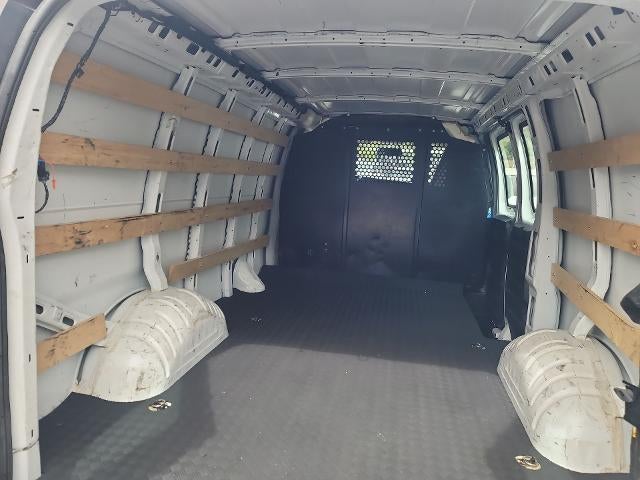 2023 GMC Savana Cargo 2500 Work Van