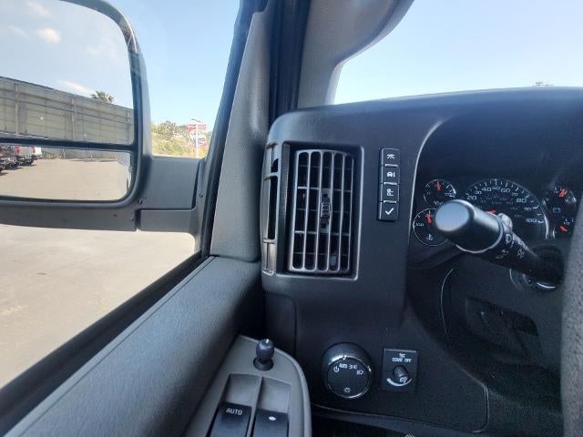 2024 GMC Savana Cargo 2500 Work Van