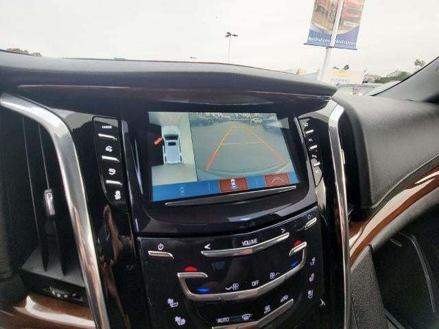 2018 Cadillac Escalade Luxury