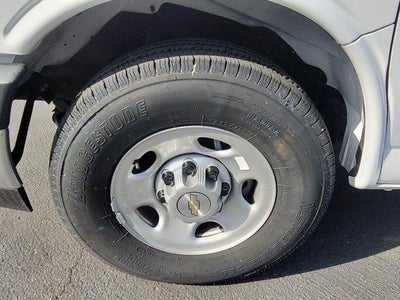 2026 Chevrolet Express Cutaway 3500 1WT