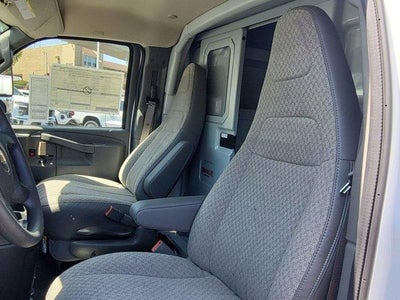 2026 Chevrolet Express Cutaway 3500 1WT