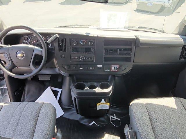 2026 Chevrolet Express Cutaway 3500 1WT