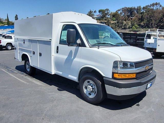 2026 Chevrolet Express Cutaway 3500 1WT