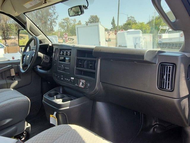 2026 Chevrolet Express Cutaway 3500 1WT