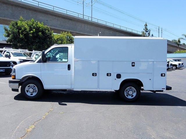 2026 Chevrolet Express Cutaway 3500 1WT