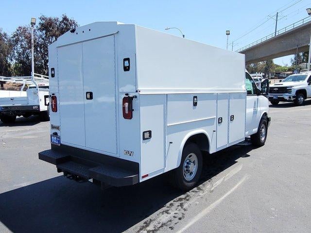 2026 Chevrolet Express Cutaway 3500 1WT