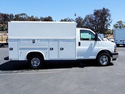 2026 Chevrolet Express Cutaway 3500 1WT